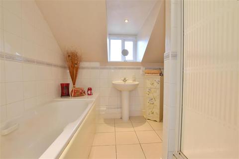 15 Colonel Stephens Way, Tenterden, TN30 6EW