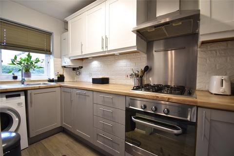 18 Maple Close, Ash Vale, Aldershot, GU12 5JZ
