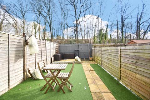 18 Maple Close, Ash Vale, Aldershot, GU12 5JZ