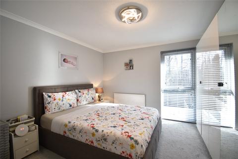 18 Maple Close, Ash Vale, Aldershot, GU12 5JZ