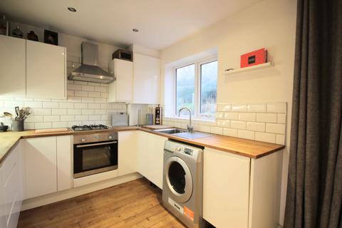 13 Cooperfields, Luddendenfoot, Halifax, HX2 6AT