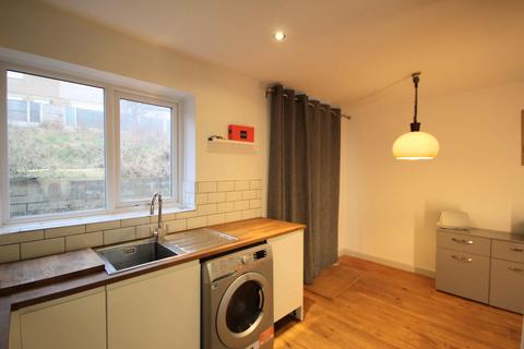 13 Cooperfields, Luddendenfoot, Halifax, HX2 6AT