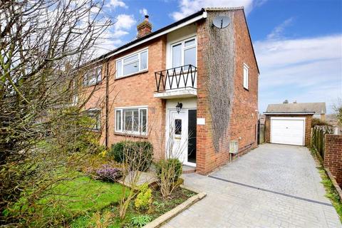 25 Denesway, Meopham, Gravesend, DA13 0EA