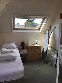 Flat 2, 6 Harvey Road, Bournemouth, BH5 2AE