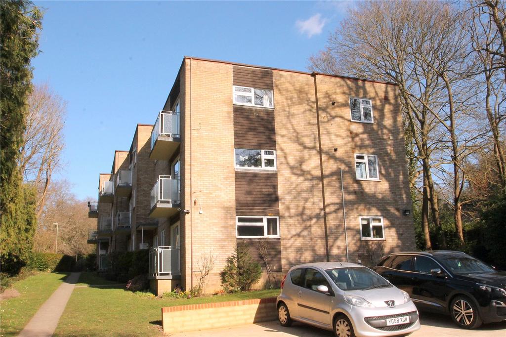Highgate Court, 119 Highgate Lane, Farnborough, Hampshire, GU14 2 bed