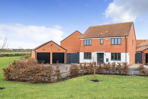 5 bedroom detached house for sale, Orchart Gardens, Wootton, Bedford