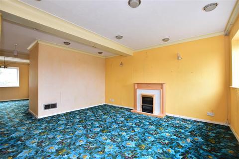 17 Ford End, Woodford Green, IG8 0EG