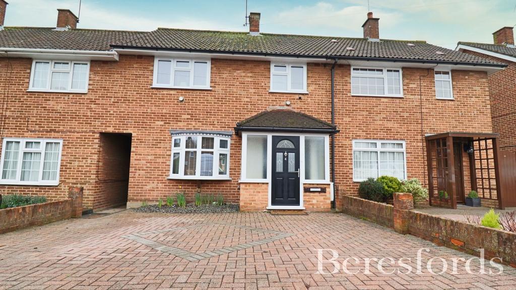 St. Stephens Crescent, Brentwood, Essex, CM13 3 bed terraced house £