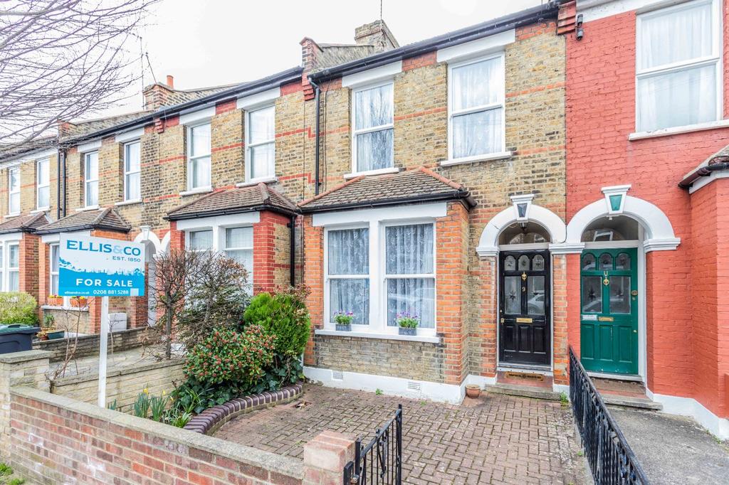 Ollerton Road, London, N11 2 bed terraced house £560,000