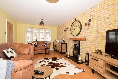 4 Ash Tree Close, West Kingsdown, Sevenoaks, TN15 6JA