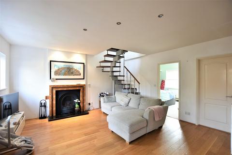 85 Churchbury Road, London, SE9 5HX