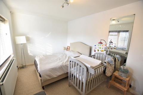 85 Churchbury Road, London, SE9 5HX