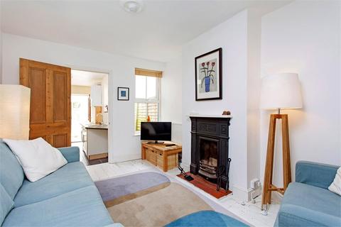 2 Dell Road, Winchester, SO23 0QB