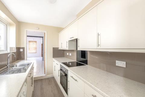 2 Dell Road, Winchester, SO23 0QB