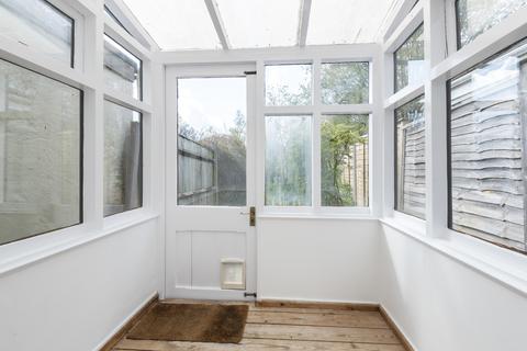 2 Dell Road, Winchester, SO23 0QB