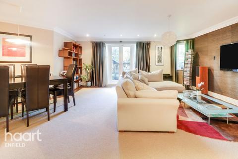 Flat 1, Eastwick Lodge, 4 Village Road, Enfield, EN1 2FB