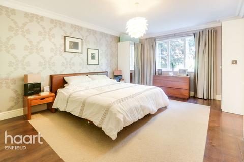 Flat 1, Eastwick Lodge, 4 Village Road, Enfield, EN1 2FB
