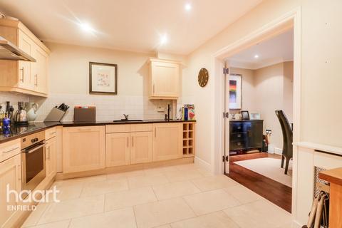Flat 1, Eastwick Lodge, 4 Village Road, Enfield, EN1 2FB