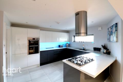 1a The Willows, Highfields Caldecote, Cambridge, CB23 7PB