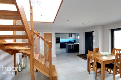 1a The Willows, Highfields Caldecote, Cambridge, CB23 7PB