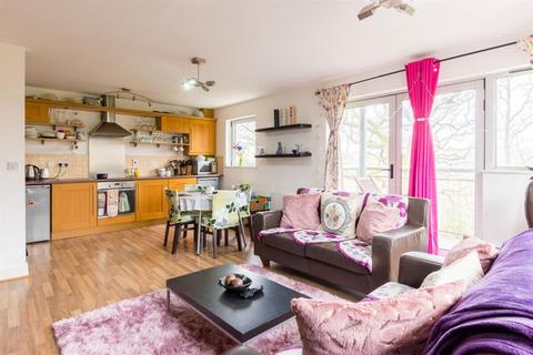 20 Brodwell Grange, Leeds, LS18 4AU