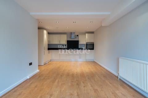 2 bedroom flat to rent, Capital House, Larkshall Road, Highams Park, E4