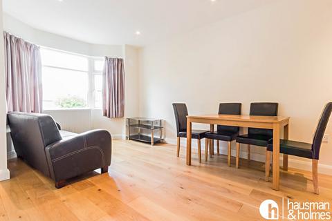 3 bedroom flat to rent, Garrick Avenue, Golders Green