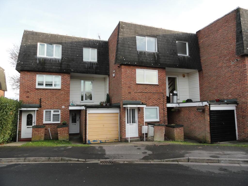 Chestwood Grove, Hillingdon, Uxbridge UB10 1 bed £1,300