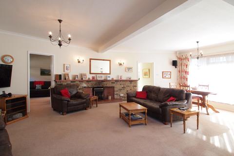 84 Cromwell Road, Worcester Park, KT4 7JR