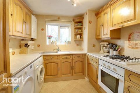 2 bedroom flat to rent, Grasmere Gardens, Cambridge