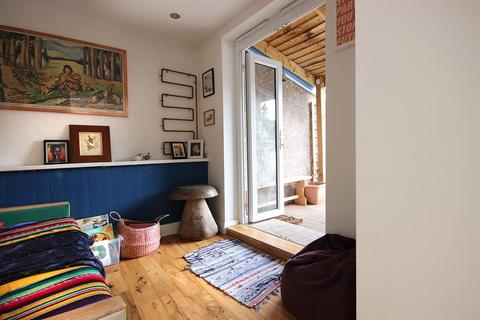 21 Felix Road, Bristol, BS5 0JP