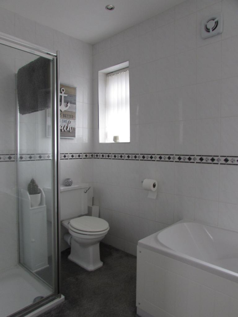 Photograph 11
