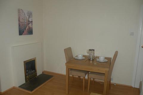 2 bedroom flat to rent, Watson Street, First floor Whole, AB25