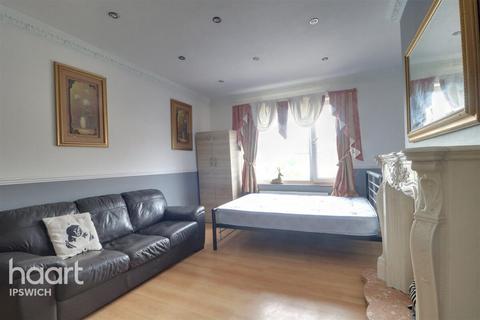 undefined, Woodbridge Road, Ipswich