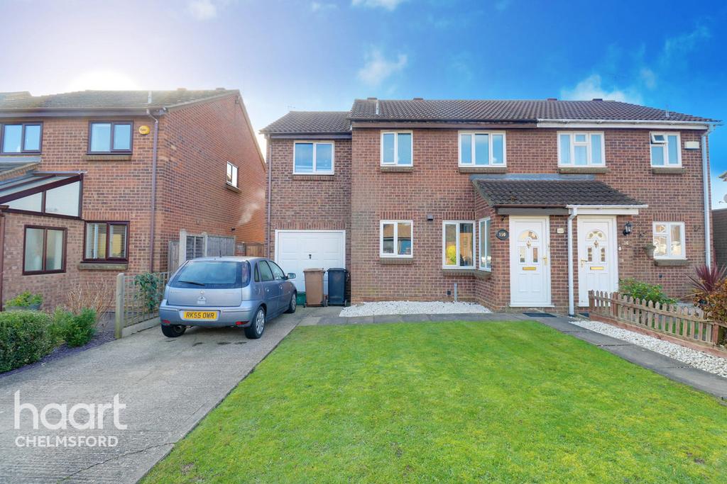 Beardsley Drive, Chelmsford 4 bed semidetached house £360,000