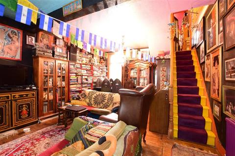 5 Rensburg Road, London, E17 7HL