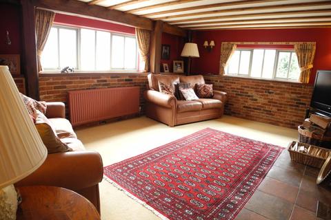 Bridge Barn Bungay Road, Thwaite, Bungay, NR35 2EE