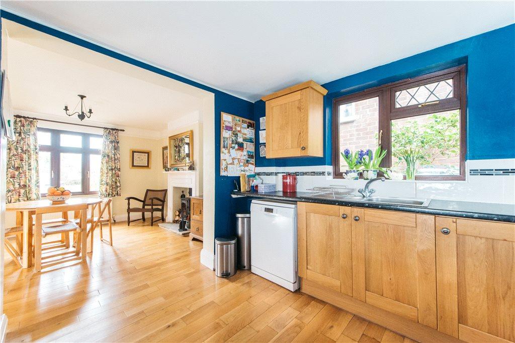Kitchen/Breakfast Rm