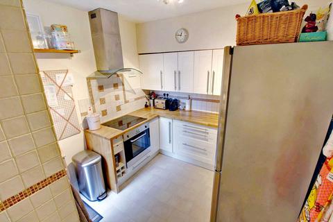 88 Brighton Road, Reading, RG6 1PS