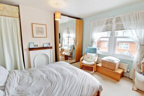 88 Brighton Road, Reading, RG6 1PS