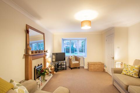 10 Ash Court, Sprotbrough, Doncaster, DN5 7JZ