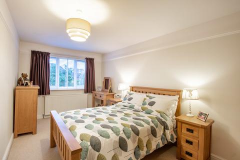 10 Ash Court, Sprotbrough, Doncaster, DN5 7JZ