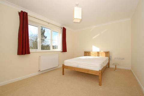 14 Belsham Close, Chesham, HP5 2DS