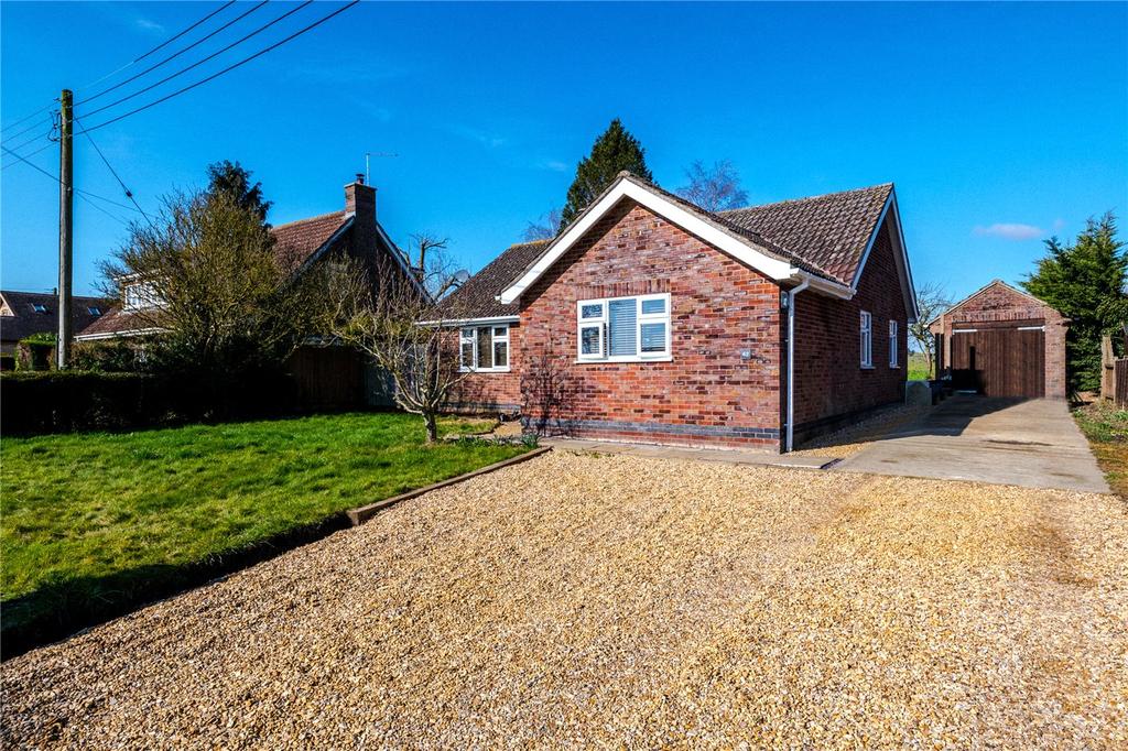 Scottlethorpe Road, Edenham, Bourne... 3 bed bungalow £315,000