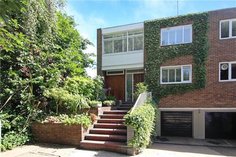 11 Cottenham Drive, London, SW20 0TD
