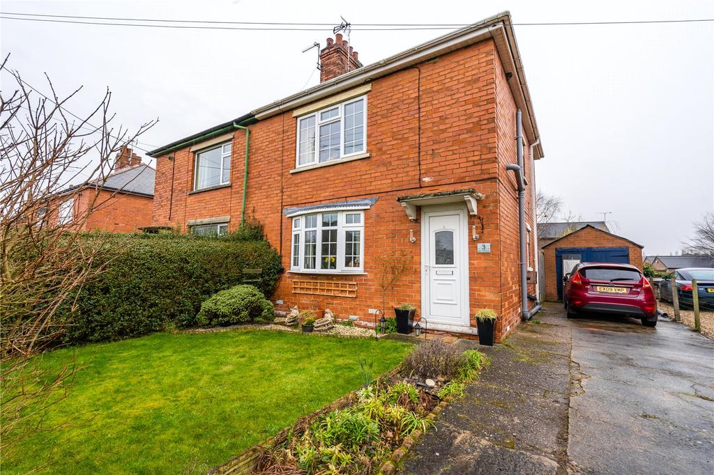 Cooks Lane, Nettleton, Market Rasen, LN7 3 bed semidetached house £