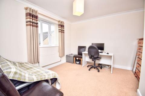 28 Cedar Wood Drive, Tonyrefail, Porth, CF39 8JB