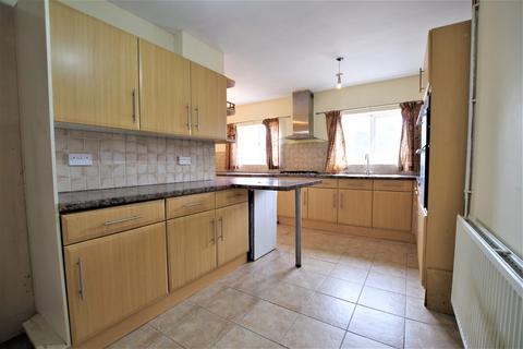 69 Park Avenue, Uttoxeter, ST14 7AY