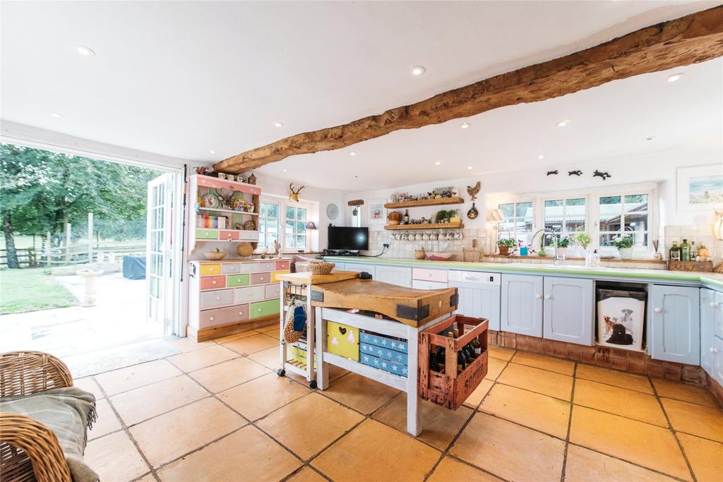 Kitchen/Breakfast Rm