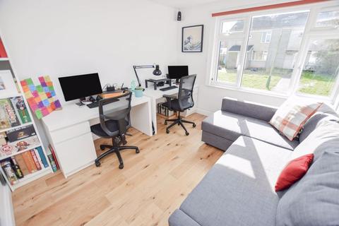 25 Carlyon Gardens, Exeter, EX1 3AG
